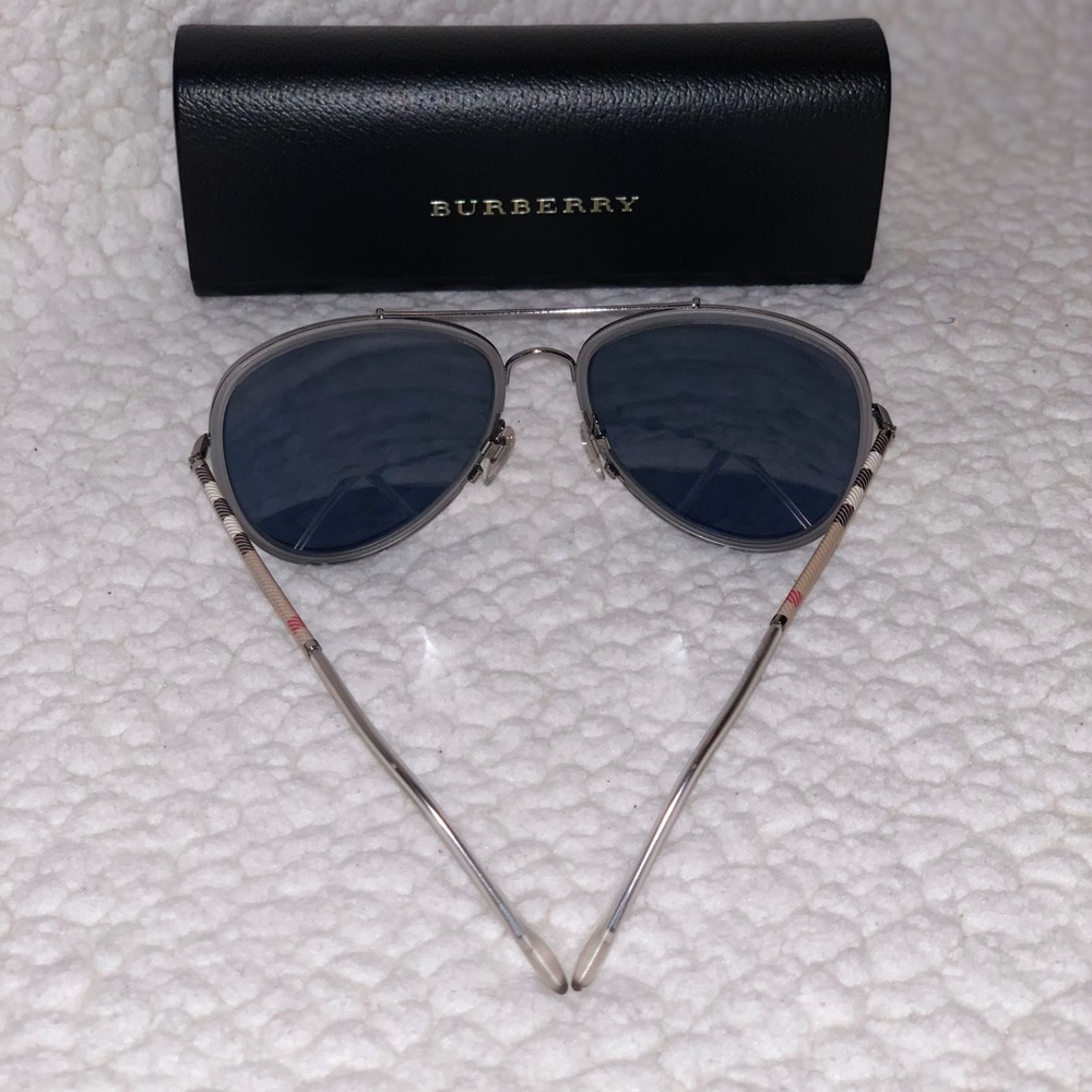 Men’s Burberry sunglasses - Picture 3 of 5